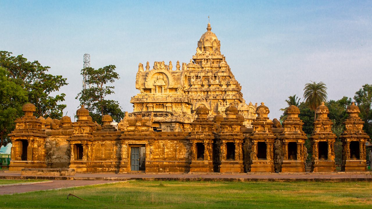Kanchipuram Silk City & Temple Tour - Heritage Visit